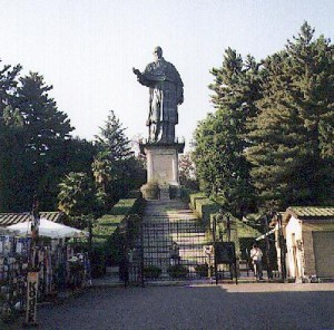S. Carlo Statue