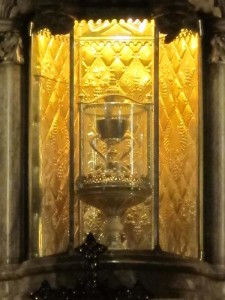 ValenciaCathedralHolyGrailCloseUp